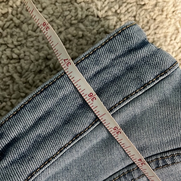 ⭐️ $25 for 2 ⭐️ EUC PacSun Light Wash Mom Jeans Size 24 - Picture 8 of 8
